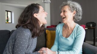 A fala hesitante e mais lenta, com pausas frequentes, está diretamente ligada à saúde cognitiva geral