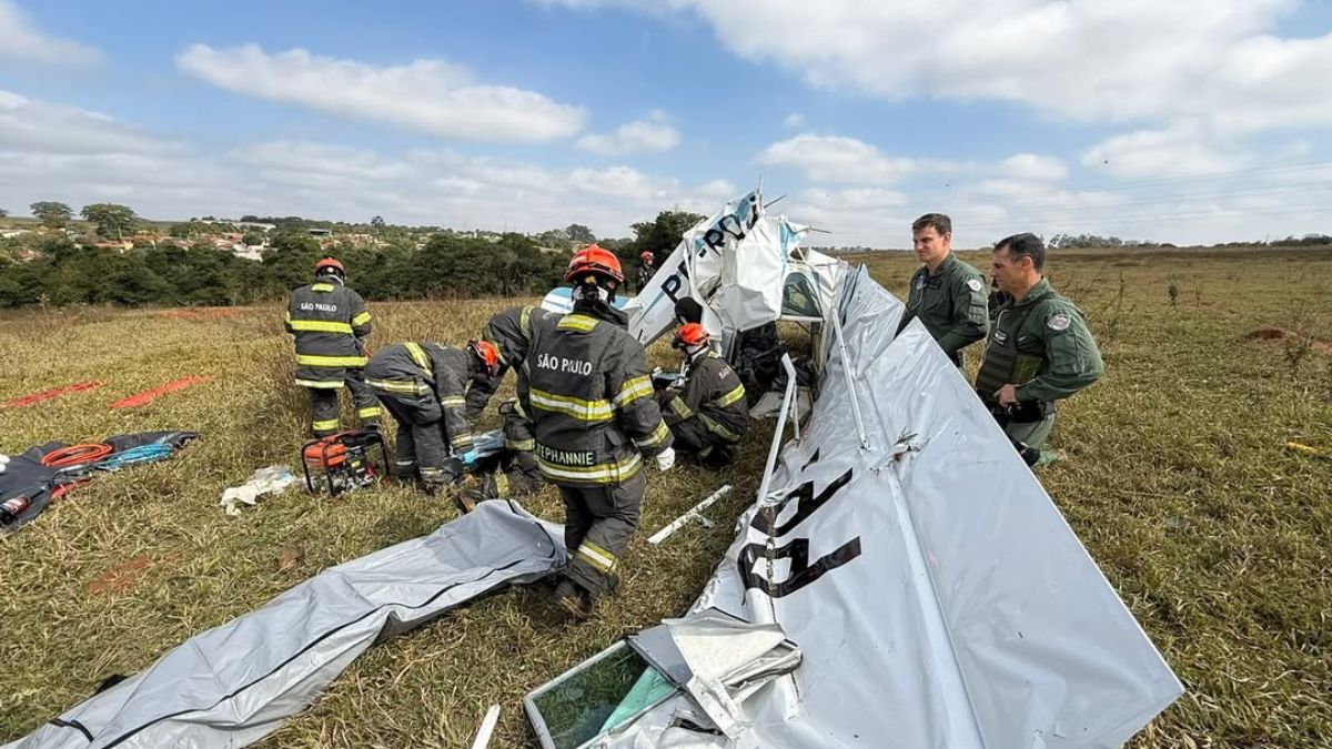 A aeronave acidentada é um CAP-4 Paulistinha / Crédito: 13º Grupamento de Bombeiros PMESP / Divulgação