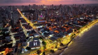 Capital do Nordeste une rotina tranquila, praias preservadas e custo de vida mais acessível