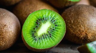 Estudo revela que fruta ajuda atletas a descansar e se recuperar mais rápido