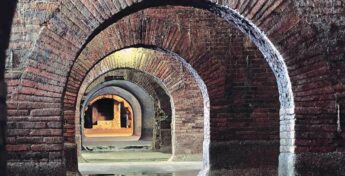 Morador levou um susto ao encontrar uma galeria romana em sua casa
