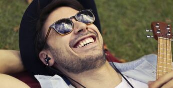 A ciência concluiu qual seria a canção mais alegre de todos os tempos