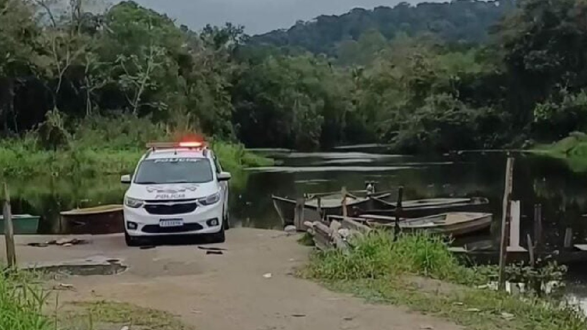 Acidente aconteceu por volta das 22h20, na altura da avenida das Castanheiras, no bairro Trevo