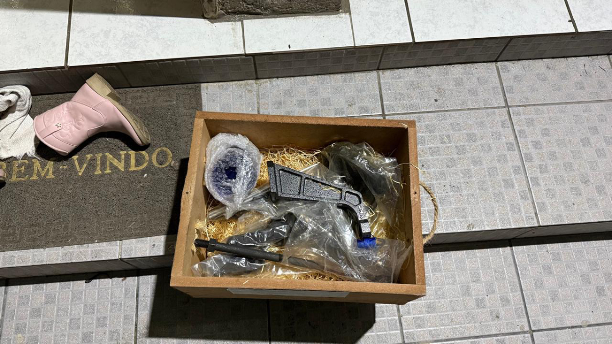 O local seria utilizado por um membro da facção criminosa Primeiro Comando da Capital (PCC) / Divulgação/Polícia Civil