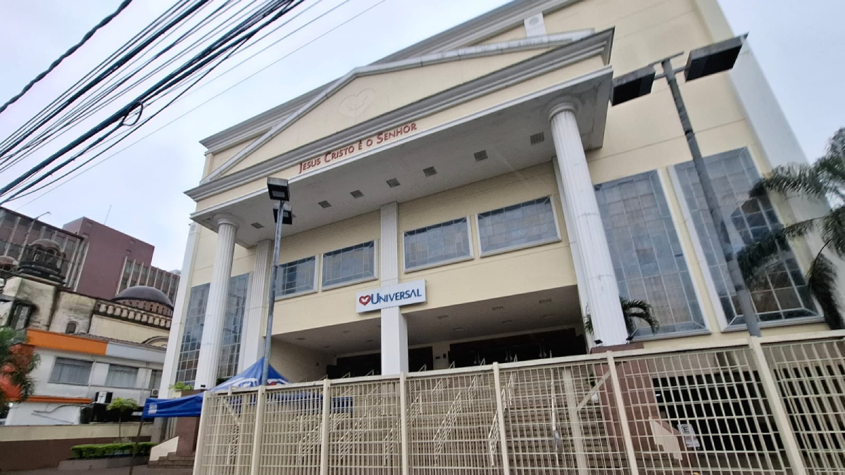 A reunião foi feita no auditório da Igreja Universal do Reino de Deus (IURD), na Avenida Ana Costa