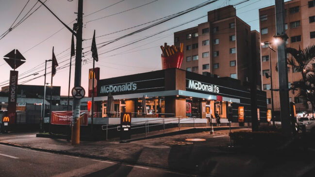 O país andino não tem nenhuma unidade do McDonald's em funcionamento