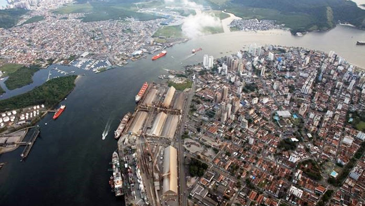 Foto meramente ilustrativa do Porto de Santos