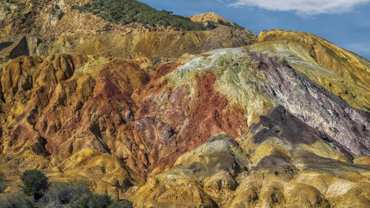 No Brasil, esses minerais estão amplamente distribuídos em várias regiões / ELG21/Pixabay