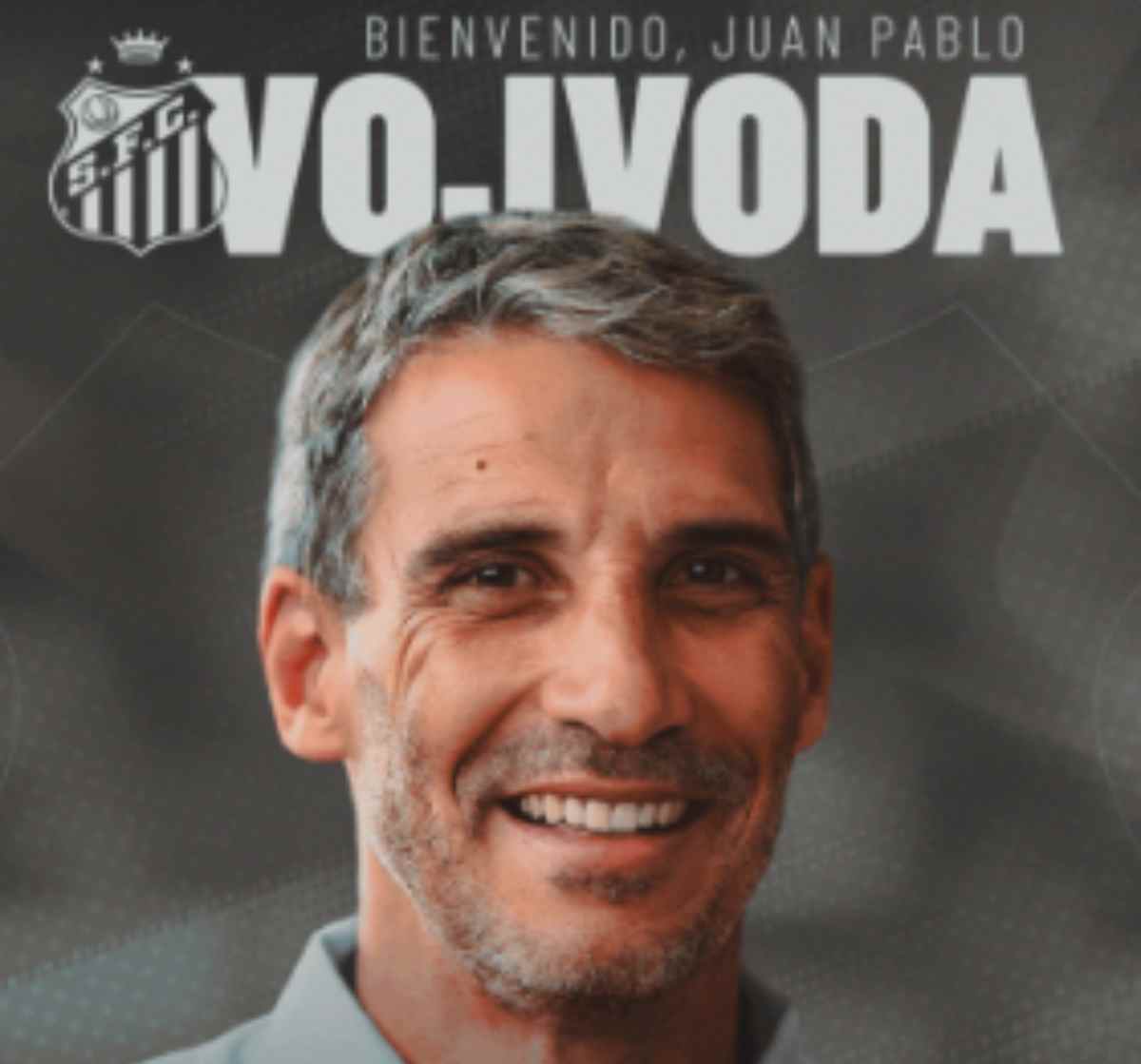 O contrato, assinado no mesmo dia, garante ao novo comandante vínculo com o Alvinegro Praiano até o final de 2026