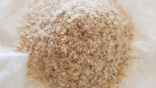 Psyllium é uma fibra alimentar natural  extraída das sementes da planta Plantago ovata