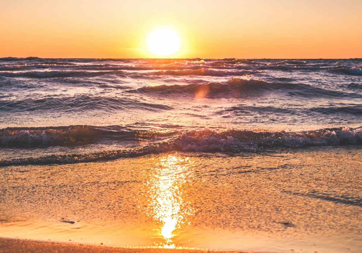 O maior exemplo dessa dinâmica ambiental é Rodanthe, localizada nos Outer Banks, na Carolina do Norte, nos Estados Unidos