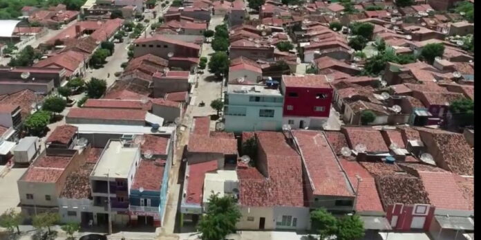 Apesar do nome, o município de Solidão abriga mais de 5 mil habitantes, com ruas tranquilas e forte identidade cultural