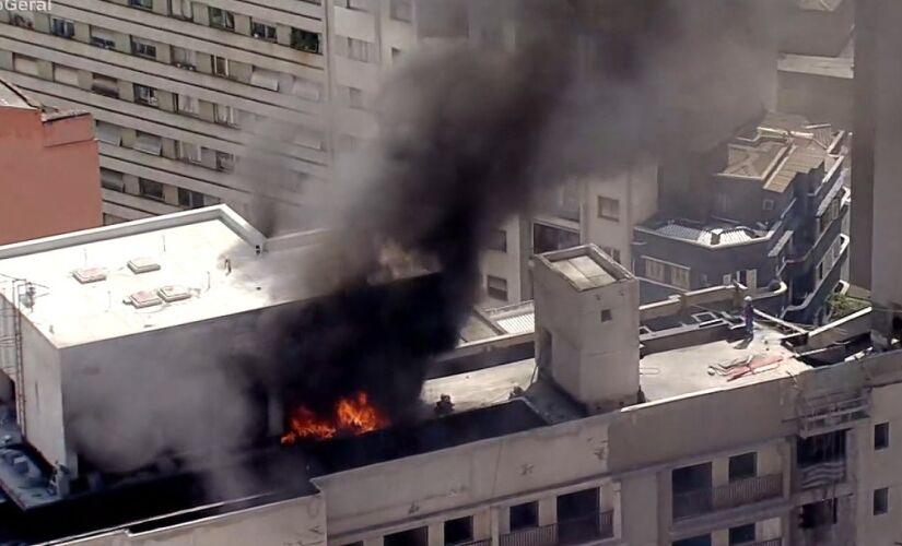 O edifício fica na rua Tupi, no cruzamento com a avenida São João, na Santa Cecília