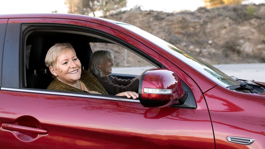 É importante destacar que a isenção do IPVA não está vinculada unicamente à idade