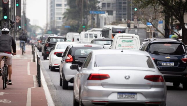 A medida restringe a circulação de veículos no centro expandido da capital de acordo com o final da placa, um dia por semana, das 7h às 10h e das 17h às 20h