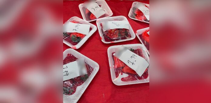 Em padaria no Brás, em SP, morangos do amor deram uma encalhada