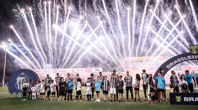 O Santos venceu 11 vezes, foi derrotado em 4 partidas, e em 9 o confronto terminou empatado