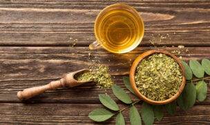 Produzido a partir das sementes da planta Pimpinella anisum, o chá é conhecido por propriedades calmantes, diuréticas e anti-inflamatórias