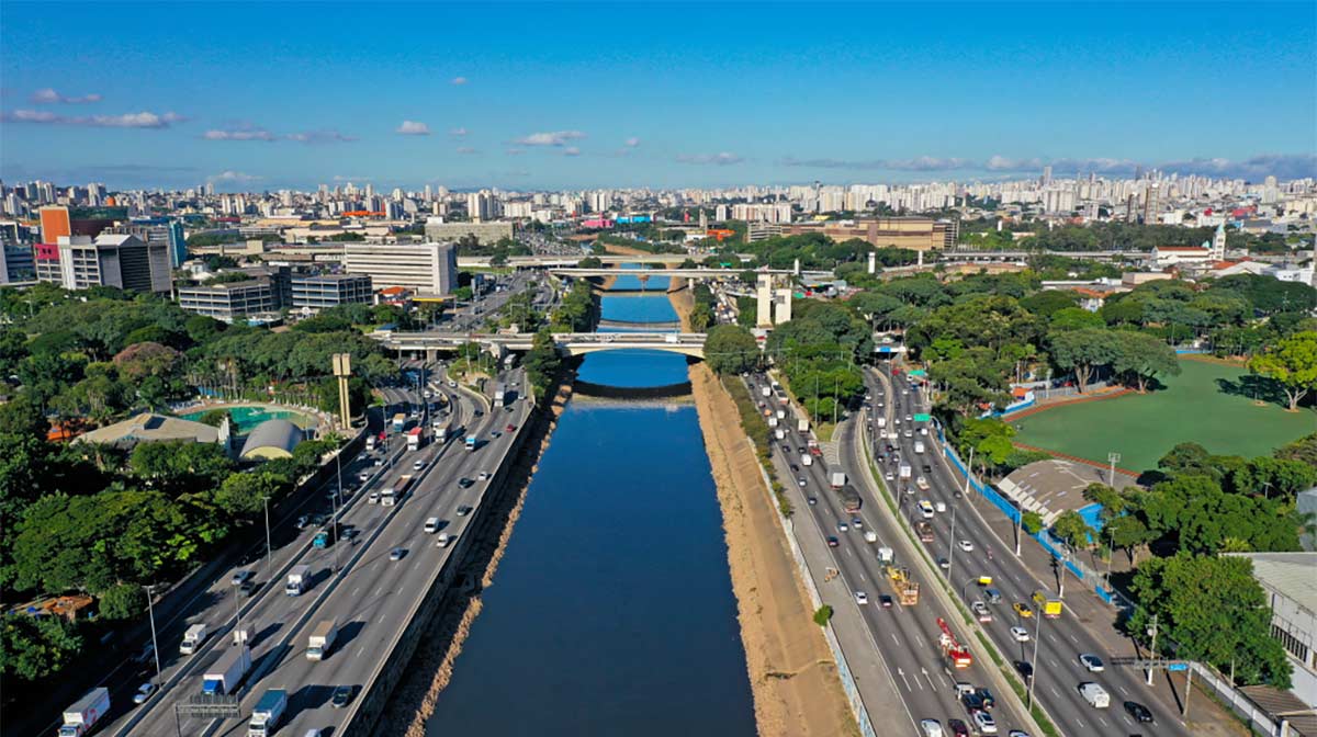 Grande parte dos rios da maior cidade das américas foi canalizada e confinada em galerias / Divulgação