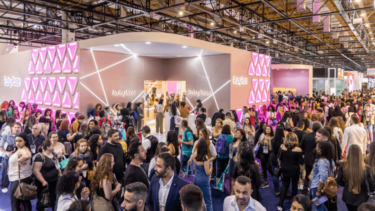 A experiência na Beauty Fair permite que os empresários conheçam novas tendências e produtos