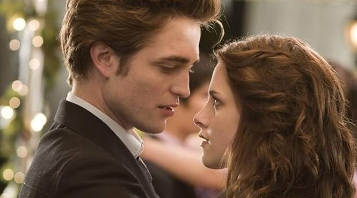 Os cinco filmes lançados entre 2008 e 2012 arrecadaram mais de US$ 3,36 bilhões em bilheteria mundial, transformando a saga em um fenômeno global