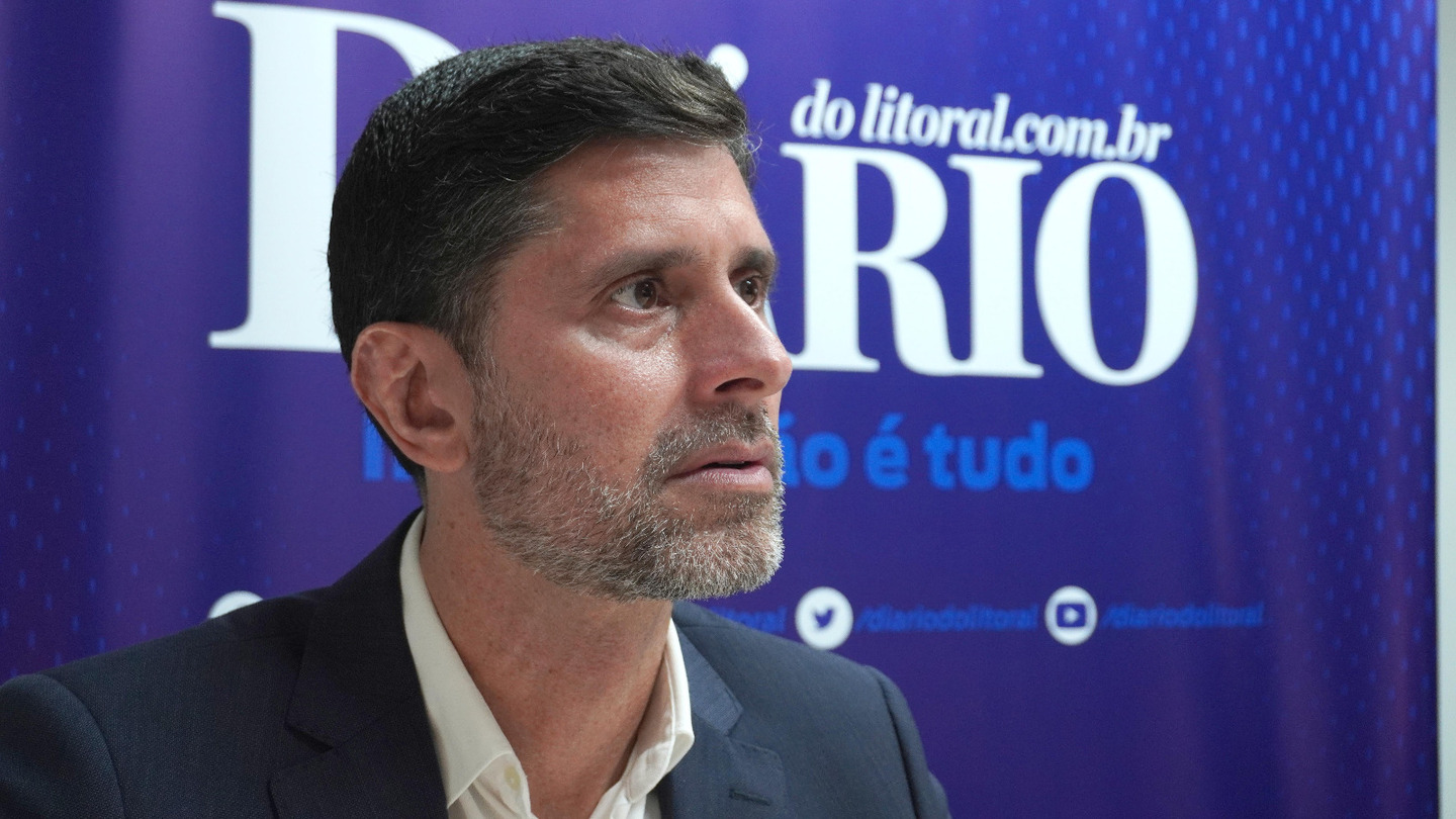 Prefeito de Itanhaém, Tiago Cervantes, esteve na redação do Diário do Litoral