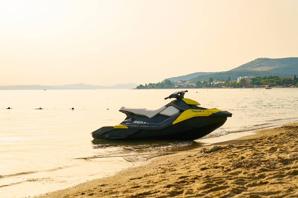Nem toda parte do mar está liberada para uso das motos aquáticas