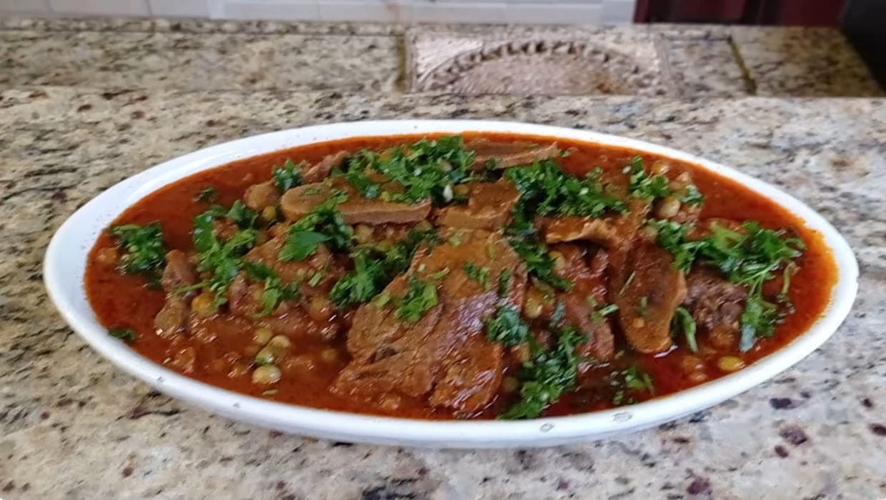 A língua de boi é um corte que costuma ser rejeitado, mas quem consome garante que tem sabor especial e textura macia / Reprodução