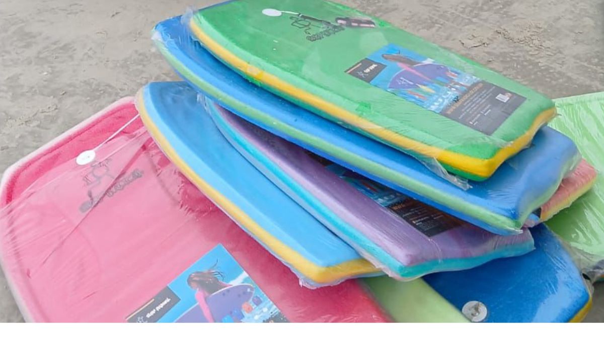 Prefeitura realiza operação contra a venda de pranchas e produtos infláveis - Divulgação/Prefeitura de Guarujá