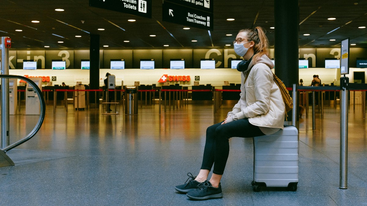 Além disso, em alguns países as mulheres podem enfrentar preconceitos por estarem sozinhas / Pexels