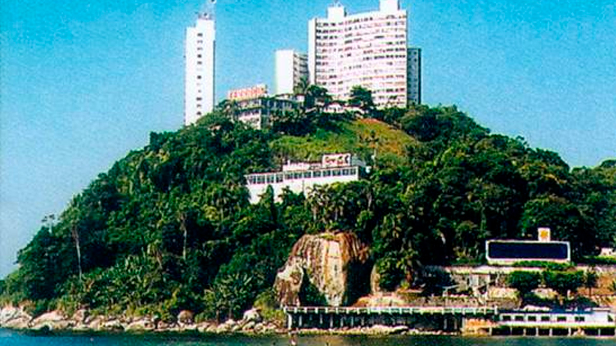 A Ilha Porchat, em São Vicente (SP), é um dos cartões-postais mais conhecidos do litoral paulista