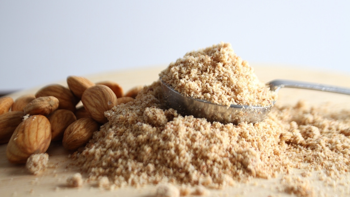 Outro produto muito comum é a farinha de amêndoa / Pixabay