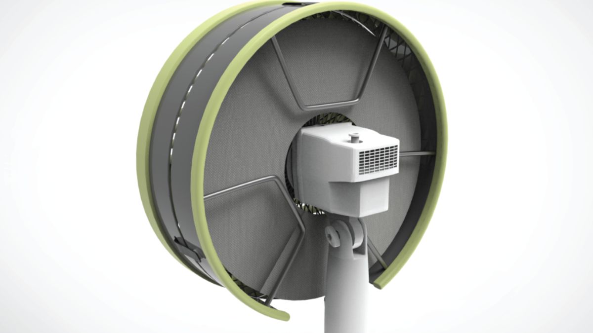 Protótipo do KYL acoplado ao ventilador de pedestal, funcionando como alternativa acessível ao ar-condicionado/ Divulgação
