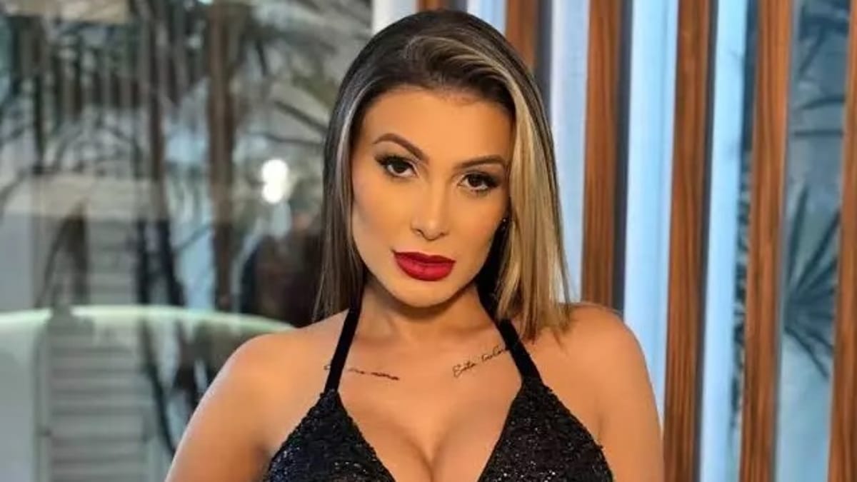 Recentemente, Urach também anunciou o fechamento de seu mercado, o "Super Urach", com liquidação total de seus produtos (Reprodução/Instagram)