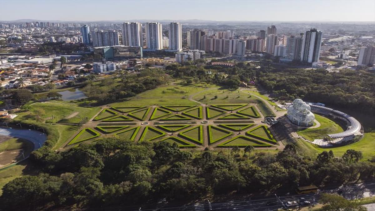 O Jardim Botânico é um dos locais mais famosos da cidade (Pedro Ribas/SMCS)