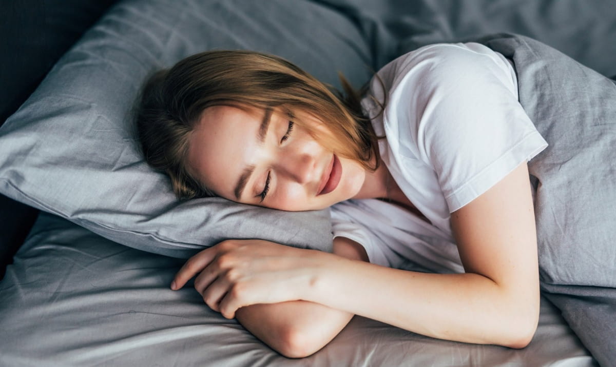 A mutação foi descoberta em uma pessoa com padrões de sono significativamente mais curtos que o habitual, mas sem apresentar sinais de fadiga, prejuízos cognitivos ou problemas de saúde