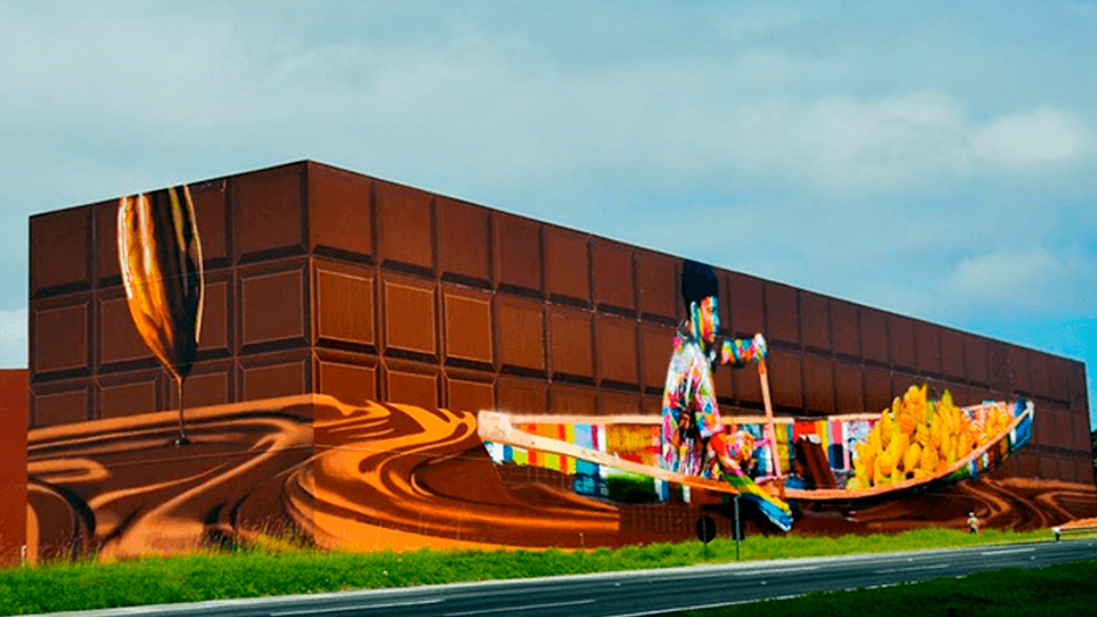 O novo empreendimento, às margens da Rodovia Castello Branco e vizinho da já famosa fábrica da marca, que atrai turistas e curiosos