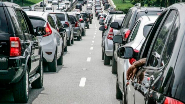 Nos demais trechos sob concessão, o tráfego segue sem complicações.