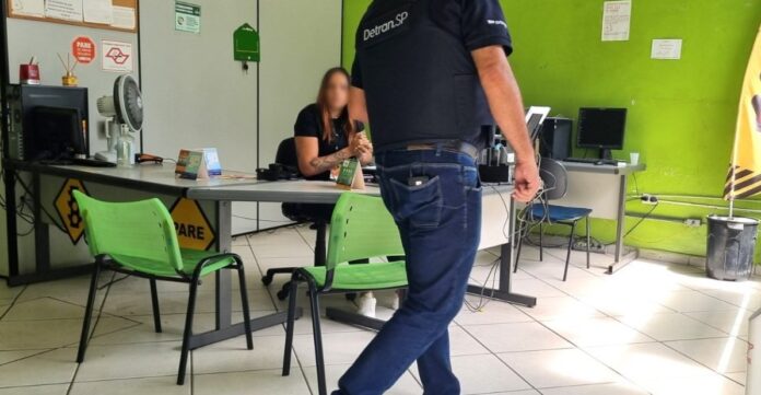 Mais de 100 autoescolas irregulares foram fechadas pelo Detran-SP