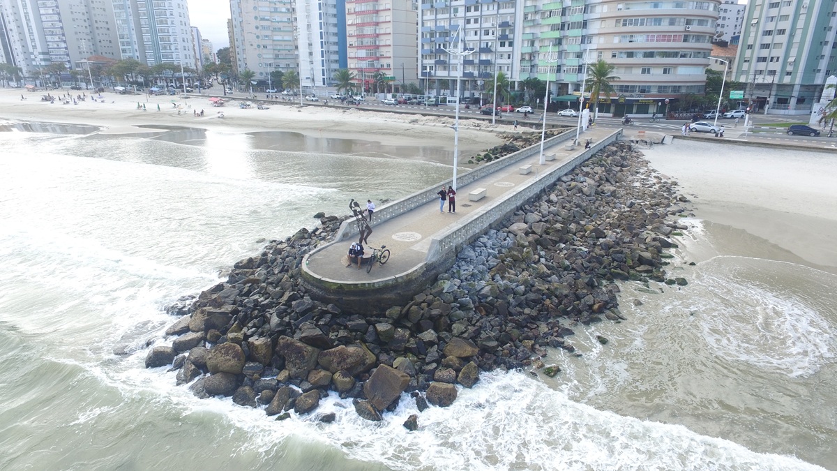 Estuário de São Vicente apresenta sinais preocupantes de poluição por drogas e fármacos (Renan Lousada/DL)