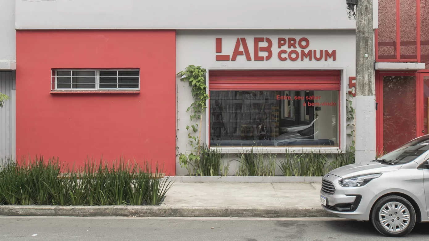 Aulas serão oferecidas no Lab Procomum, em Santos