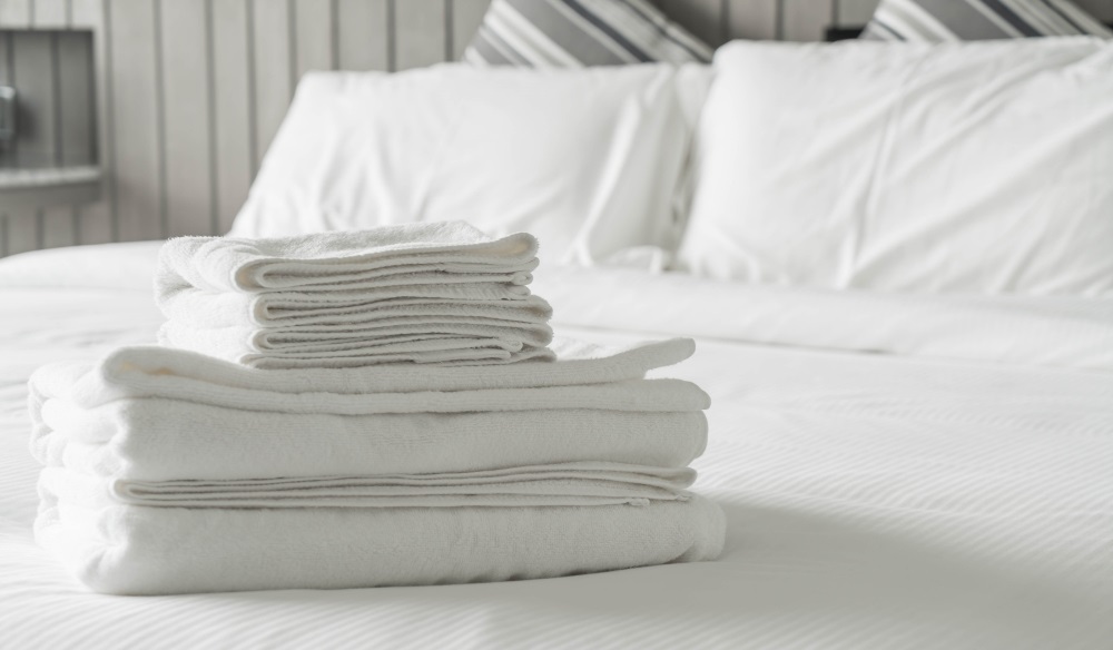 O principal hábito a ser adotado é o de arejar a cama logo pela manhã / Fotos: Freepik