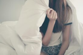 Projeto que obriga sites e aplicativos a retirarem imediatamente conteúdo pornográfico que envolva crianças ou adolescentes