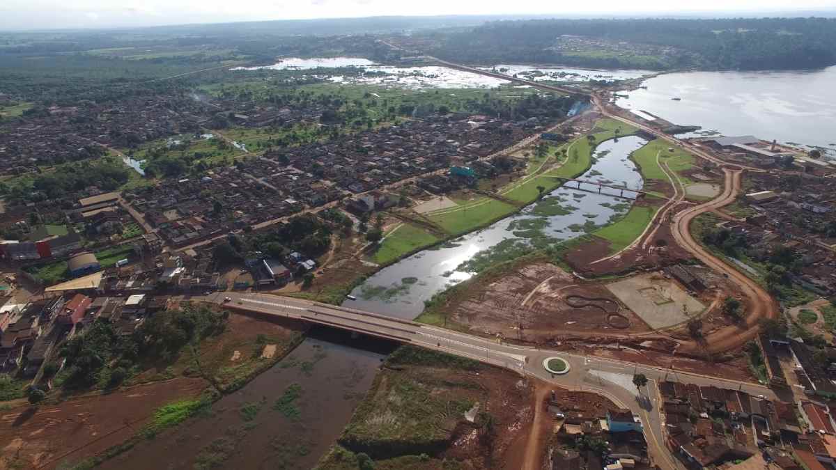 Outro destaque é que, por estar no coração da Amazônia, ela é banhada pelo famoso rio Xingu