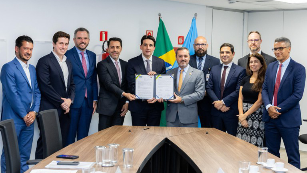 O acordo foi assinado pelo ministro Silvio Costa Filho e pelo diretor-geral da PF