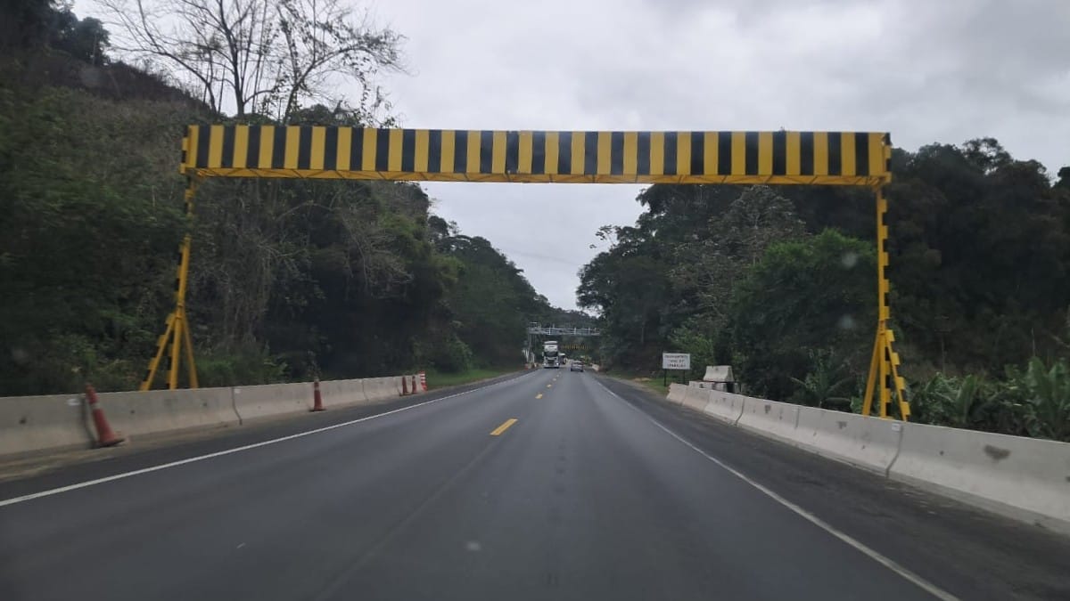 Concessionária que administra a rodovia instalou o terceiro pórtico de cobrança de pedágio
