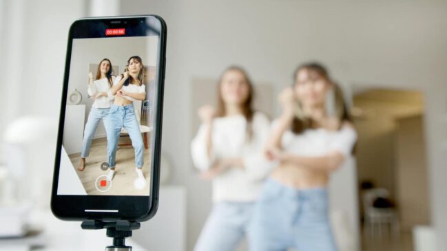 FOMO está cada vez mais atingindo os usuários recorrentes de redes sociais
