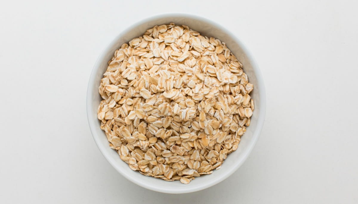 A aveia é, de fato, um alimento funcional e aliado da saúde. Porém, em determinadas condições, pode deixar de ser benéfica e tornar-se um problema