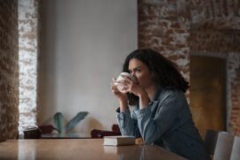 Tomar café preto vai além de um simples hábito alimentar
