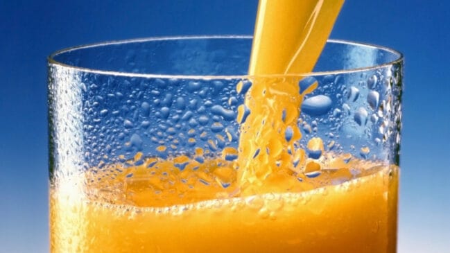 Quando transformada em suco, ela perde boa parte de seus nutrientes / Pixabay